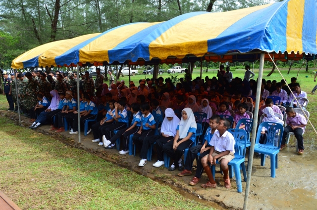 โครงการประชารัฐร่วมใจ ปลูกต้นไม้ให้แผ่นดิน